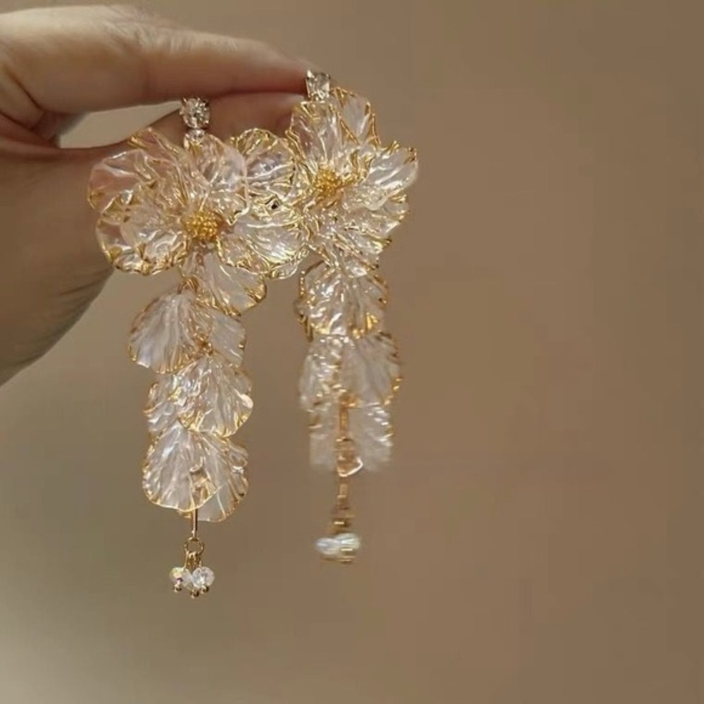 Luxury Clear Resin Floral Tassel Earrings French Romantic Gold Edged Petals new